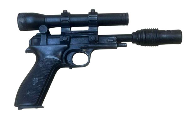 Lot 451 - Star Wars - Obi-Wan Kenobi (2022) - Tala Durith (Indira Varma) Prop WE-11 Blaster Pistol | Hanlin Auction Service