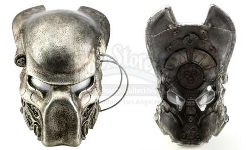 AVP: ALIEN VS. PREDATOR (2004)/ALIENS VS. PREDATOR: REQUIEM (2007) - Lot 54 - Ancient Predator (Ian Whyte) and Yautja Pilot Helmet