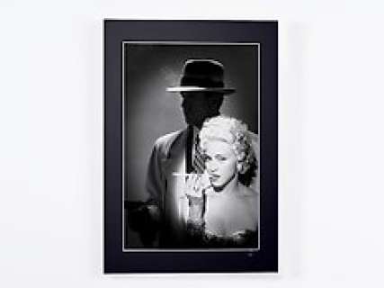 Dick Tracy 1990 - Warren Beatty And Madonna | Dick Tracy 1990 - Warren Beatty and Madonna - Fine Art Photography - Luxury Wooden Framed 70X50 cm - Limited Edition 02 of 20 - Serial ID 30748 - Original Certificate (COA), Hologram Logo Editor and QR Code | Catawiki