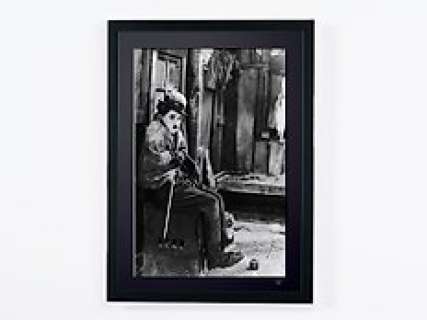 Charlie Chaplin - Gold Rush 1925 - Fine Art Photography - Luxury Wooden Framed 70X50 cm - Limited Edition Nr 01 of 30 - Serial ID 17052 - Original Certificate (COA), Hologram Logo Editor and QR Code | Catawiki