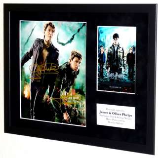 Harry Potter - James & Oliver Phelps (Fred & George Weasley) Framed, DOUBLE signed, COA & Photo signing session | Catawiki