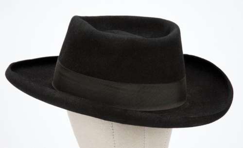 Lot 146 - Sammy Davis, Jr. "Morris Fenderbaum" hat from The Cannonball Run