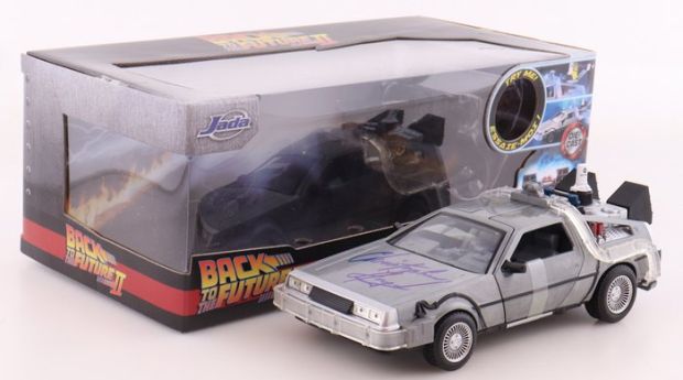 Back to the Future - Christopher Lloyd (Doc Brown) - Signed DeLorean Time Machine - Beckett COA - No RP!