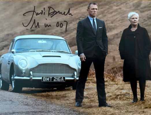 Judi Dench - M in 007 Skyfall | Catawiki
