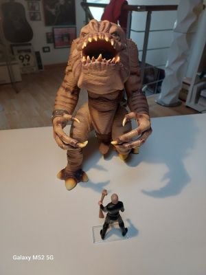 Kenner - Action figure Rancor Monster and Luke Skywalker - 1980-1990 - U.S. | Catawiki