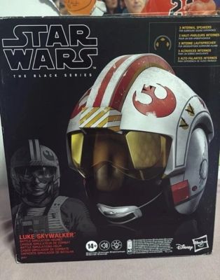 Star Wars - Hasbro, Disney - - Movie prop Hasbro Star Wars The Black Series Luke Skywalker Battle Simulation Helmet with box, includes | Catawiki
