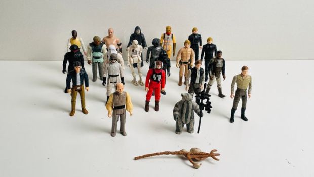 Kenner - Action figure Vintage Kenner Star Wars Figure Lot – 21 Original 1980s Figures incl. Last 17 Han Carbonite & - 1980-1990 | Catawiki