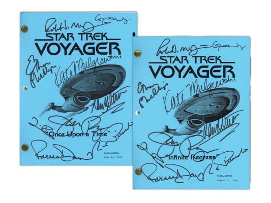 Lot 224 - (2) Star Trek Voyager Cast Signed Scripts, Year 5 | Weiss Auctions
