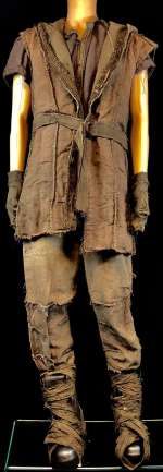 Noah (2014) - Russell Crowe Ark Siege Costume | Hanlin Auction Service