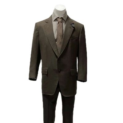 Power Book IV Force Walter Flynn (Tommy Flanagan) Screen Worn Tom Ford Jacket, Shirt, Pants & Tie Ch 1 Sc 27-34 Ep 105 | VIP Fan Auctions