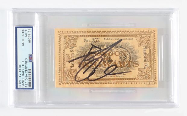 Daniel Radcliffe as Harry Potter in Harry Potter (PSA Encapsulated) Hogwarts Express Prop Replica Train Ticket | SWAU