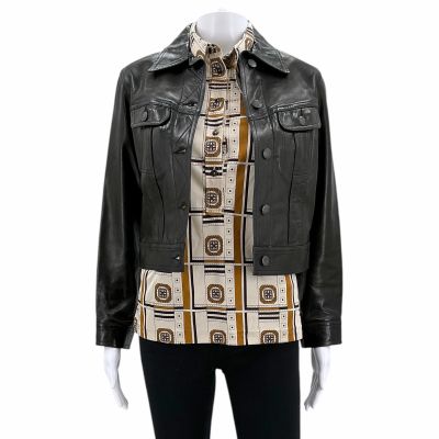 Lot 250: Poker Face Season 2 Charlie Cale (Natasha Lyonne) Screen Worn Jacket, Button-Up Shirt & Pants Ch 6 Ep 207 | VIP Fan Auctions