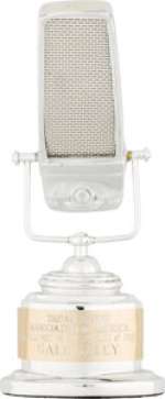 Geena Davis Signed "Gale Gayley" Trophy from Hero (Columbia, 1992). | Heritage