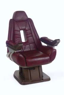Star Trek - Lot 23 - ENTERPRISE-E CAPTAIN‘S CHAIR