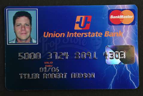 PRISON BREAK - Tyler Robert "Bob" Hudson‘s (Michael Cudlitz) Credit Card