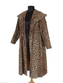 Lot 400 - CHRISTINA HENDRICKS/JOAN HARRIS MAD MEN COAT