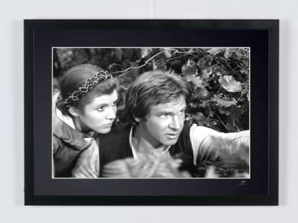 Han Solo, Leia Organa, Star Wars Episode V: the Empire Strikes Back | Star Wars Episode V: The Empire Strikes Back, Han Solo, Leia Organa - Fine Art Photography - Luxury Wooden Framed 70X50 cm - Limited Edition Nr 02 of 30 - Serial ID 30022 - - Original Certificate (COA), Hologram Logo Editor and QR Code | Catawiki