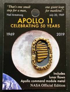 Apollo 11 - Official First Footprints NASA Lapel Pin - With Flown Metal That Went to the Moon - Limited Edition | Catawiki