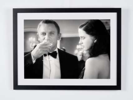 James Bond 007: Casino Royale - Daniel Craig & Eva Green - Luxury Wooden Framed 70X50 cm - Limited Edition Nr 03 of 30 - Serial ID 200492 - - Original Certificate (COA), Hologram Logo Editor and QR Code | Catawiki