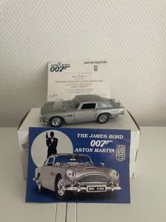 James Bond 007: Goldfinger - Danbury Mint | Catawiki