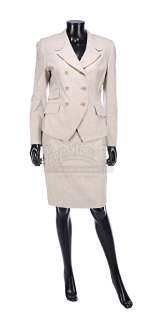 ALLY MCBEAL - Renee Raddick‘s (Lisa Nicole Carson) Suit