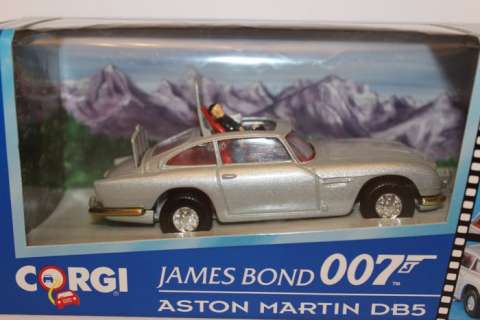 James Bond 007: Goldfinger - Sean Connery - Aston Martin DB5 - Swiss Alpine Scene - Corgi Toys | Catawiki