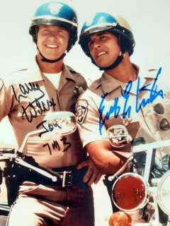 CHiPS - - Movie prop Photo - Double signed by Larry Wilcox & Erik Estrada - with COA | Catawiki