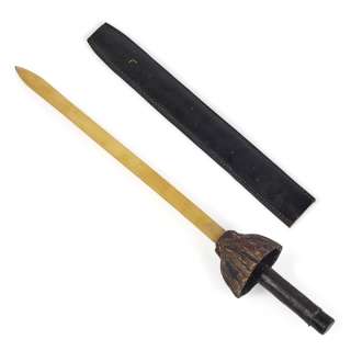 Robin Williams Signed Sword Prop from Hook | Studio Auctions