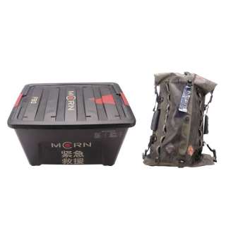 The Expanse - Lot 192 - Amos Burton‘s (Wes Chatham) Duffle Bag and Personal Accessories