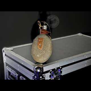 Mort sur le Nil – Gourde militaire | CineProps