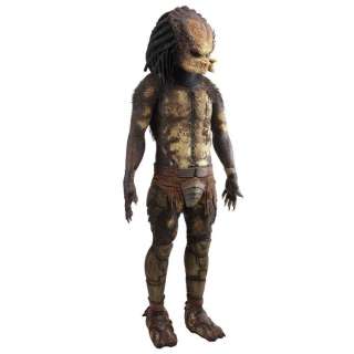 PREDATORS (2010) - Lot #274 : Classic Predator‘s (Derek Mears) Screen-Matched Bio-Mask and Distressed Costume with Decapitated Head