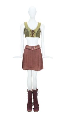 Xena: Warrior Princess - Lot ##390 - Gabrielle (Renee O‘Connor) "One Against An Army" Signature Ensemble
