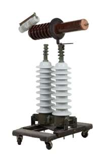 Lot 472 - Kenneth Strickfaden | Ceramic Insulators Archival Special Effects Prop