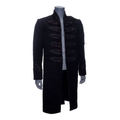 VAN HELSING (2004) - Lot #1298 : Count Vladislaus Dracula‘s (Richard Roxburgh) Distressed Coat