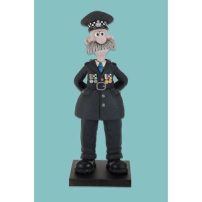 Wallace & Gromit: Vengeance Most Fowl (2024) | Lot  206. CI Mackintosh with Blue Tie Stop-Motion Puppet | Propstore