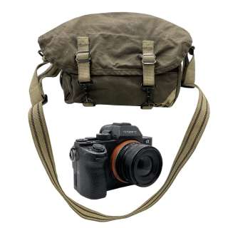 Civil War Lee Kirsten Dunst Screen Used Stunt Camera & Camera Bag | VIP Fan Auctions