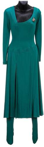 Lot 10 - Star Trek: The Next Generation Deanna Troi Green