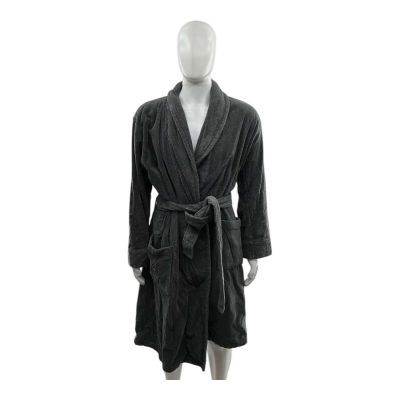 Lot 21: Preparation for the Next Life Skinner Screen Worn Robe Ch 4 Sc 70 | VIP Fan Auctions