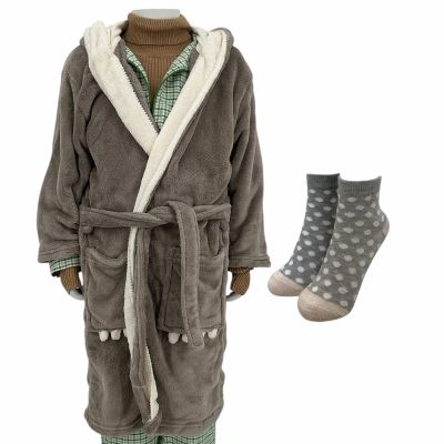 Lot 60: Onslaught Daisy Screen Worn Photo Double Robe, (2) Pajama Shirts, Turtleneck Shirt & Socks Ch 2b Sc Multiple | VIP Fan Auctions