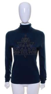 Lot 162 - Julie & Julia - Julie Powell‘s (Amy Adams) Sweater – A272