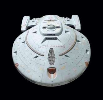 Star Trek | STARSHIP VOYAGER MINIATURE MODEL AND POWER SUPPLY | Christie’s