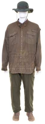 Lot 9 - Better Call Saul (TV) – Mike Ehrmantraut’s (Jonathan Banks) Outfit - 28-31