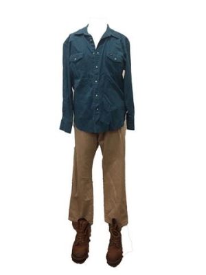Father Stu Bill Long (Mel Gibson) Movie Costumes | Premiere Props