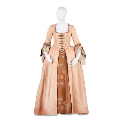 Lot 258 - Costumes worn by Martha Washington and George Washington Season 4, Episode 8, ’Wilmington’ Qty | Bonhams