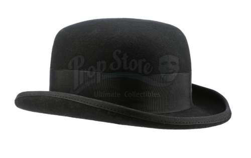 The Haunting of Hill House | Young Nell Crain’s Tea Party in The Red Room Hat | Propstore