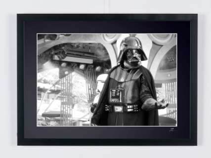 Star Wars : First Shot of Darth Vader - Darth Vader (David Prowse) Star Wars : First Shot of Darth | Star Wars : First Shot Of Darth Vader - Darth Vader (David Prowse) Star Wars : First Shot Of Darth - Fine Art Photography - Luxury Wooden Framed 70X50 cm - Limited Edition Nr 01 of 30 - Serial ID 60040 - Original Certificate (COA), Hologram Logo… | Catawiki