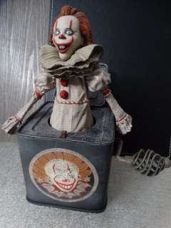 Diamond select toys - Rocco Tartamella - Figure - Penny wise in the box statue - PVC | Catawiki