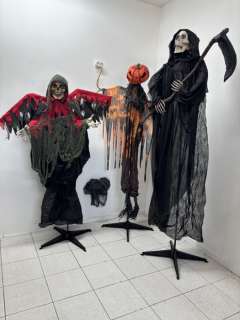 Halloween Animatronic props - - Movie prop | Catawiki