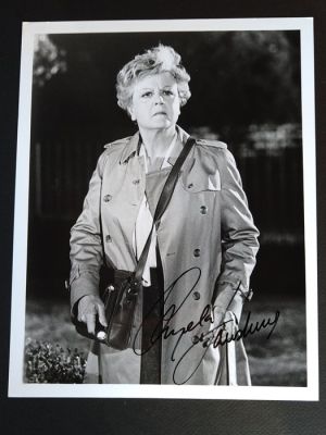 Murder, She Wrote - Signed by Angela Lansbury (+) with Letter of Authenticity - Photo, Autograph | Catawiki