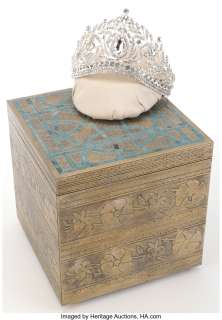 "Regina the Good Queen" crown & presentation box from Once Upon a Time finale Season 7, Episode 21.... | Profiles in History